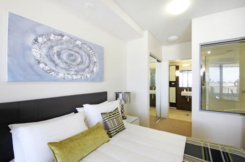Monaco Caloundra - Accommodation BNB 28