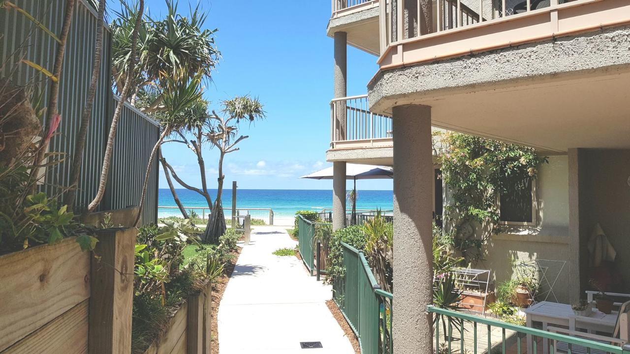 Currumbin QLD Accommodation BNB