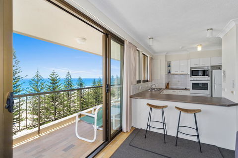 Columbia Beachfront Apartments On Rainbow Bay - Accommodation BNB 28