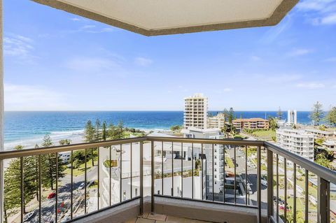 Columbia Beachfront Apartments On Rainbow Bay - Accommodation BNB 41