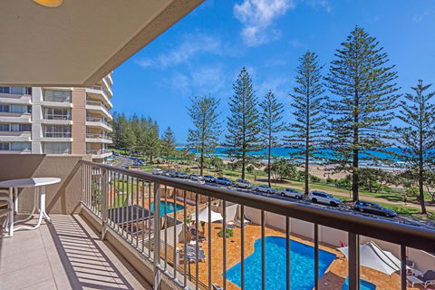 Columbia Beachfront Apartments On Rainbow Bay - Accommodation BNB 6