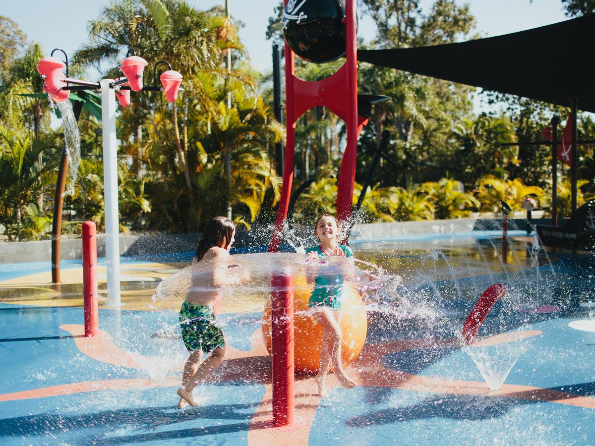 South Stradbroke Island QLD Accommodation BNB