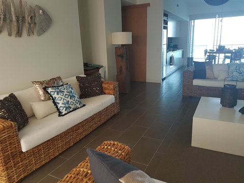 Penthouse On Bright Point - Accommodation BNB 4