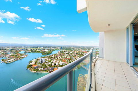The Towers Of Chevron Renaissance - Holidays Gold Coast - Accommodation BNB 12