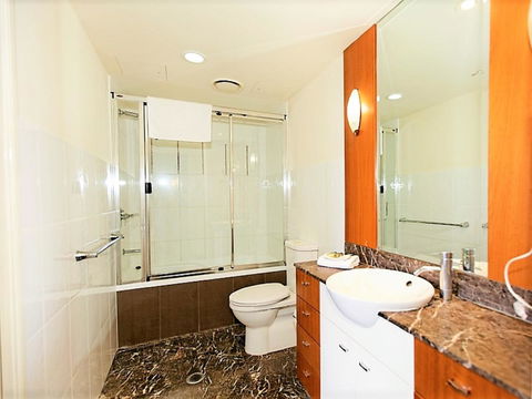 The Towers Of Chevron Renaissance - Holidays Gold Coast - Accommodation BNB 35