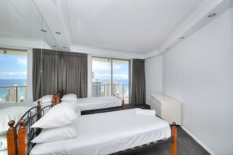 The Towers Of Chevron Renaissance - Holidays Gold Coast - Accommodation BNB 39