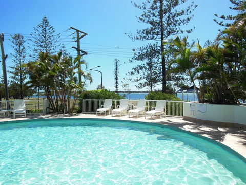 Crystal Bay On The Broadwater - Accommodation BNB 9