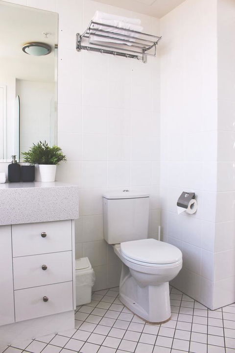 Crystal Bay On The Broadwater - Accommodation BNB 16