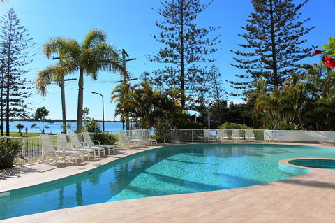 Crystal Bay On The Broadwater - Accommodation BNB 25