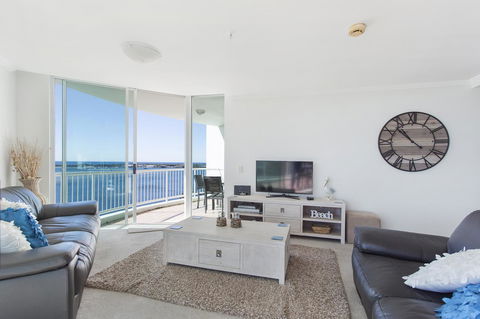 Crystal Bay On The Broadwater - Accommodation BNB 40