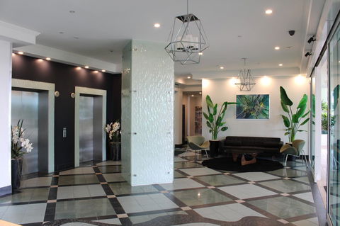 Crystal Bay On The Broadwater - Accommodation BNB 6