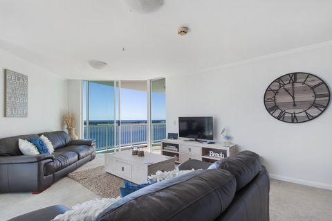 Crystal Bay On The Broadwater - Accommodation BNB 38