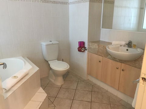 Regency On The Beach - Accommodation BNB 16