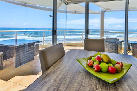 Regency On The Beach - Accommodation BNB 10