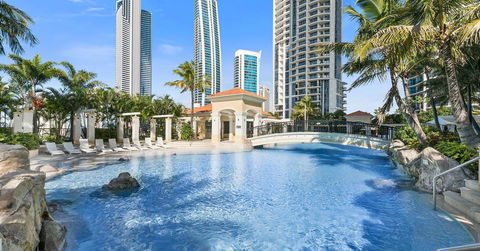 Towers Of Chevron - Private Apartment - Accommodation BNB 9