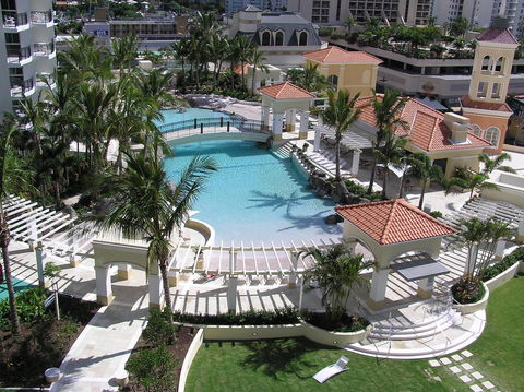 Towers Of Chevron - Private Apartment - Accommodation BNB 8