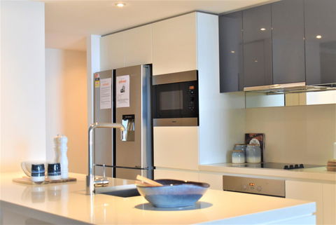 Gold Coast Private Apartments - H Residences, Surfers Paradise - Accommodation BNB 4