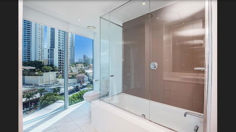 Gold Coast Private Apartments - H Residences, Surfers Paradise - Accommodation BNB 36