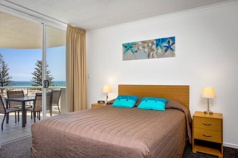 Kirra Beach Apartments - Accommodation BNB 25