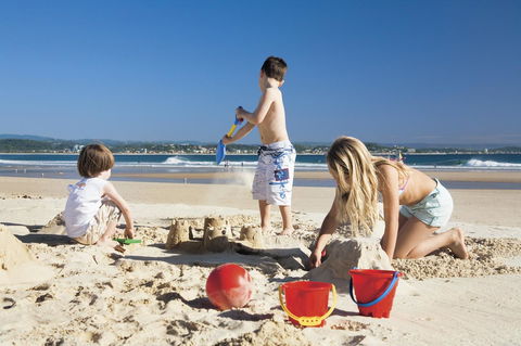 Kirra Beach Apartments - Accommodation BNB 10