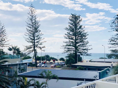 Kirra Beach Apartments - Accommodation BNB 5
