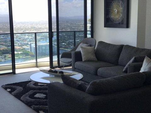 Luxury 3 Bedroom In Heart Of Broadbeach - Accommodation BNB 21