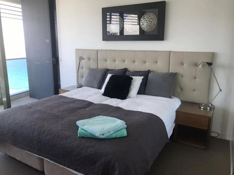 Luxury 3 Bedroom In Heart Of Broadbeach - Accommodation BNB 20