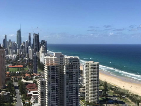 Luxury 3 Bedroom In Heart Of Broadbeach - Accommodation BNB 1