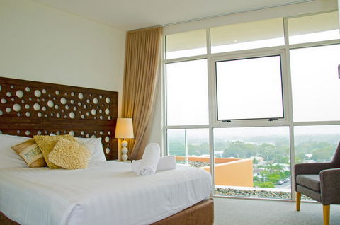 Kirra Surf Apartments - Accommodation BNB 8