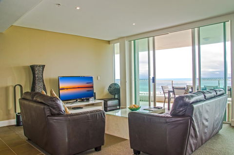 Kirra Surf Apartments - Accommodation BNB 32