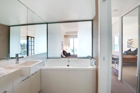 Reflection On The Sea - Accommodation BNB 1