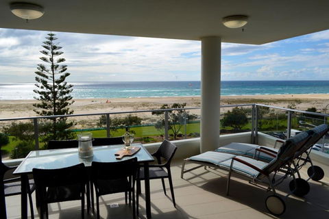 Pure Kirra - Accommodation BNB 13