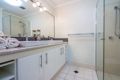 Currumbin Sands On The Beach - Accommodation BNB 34