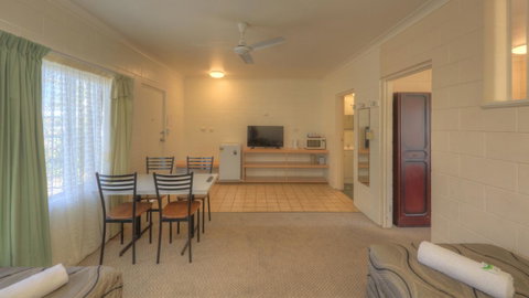 The Park Motel - Accommodation BNB 24