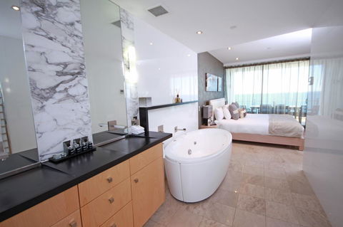 Oceans Mooloolaba - Accommodation BNB 10