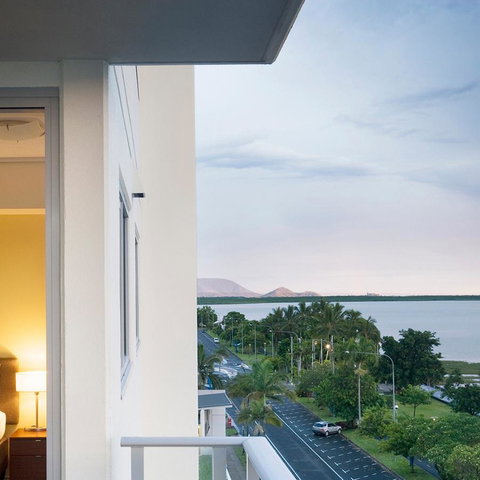 Mantra Trilogy - Accommodation BNB 14