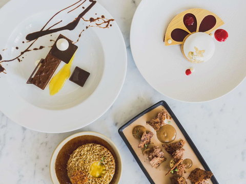 Pullman Cairns International - Accommodation BNB 28