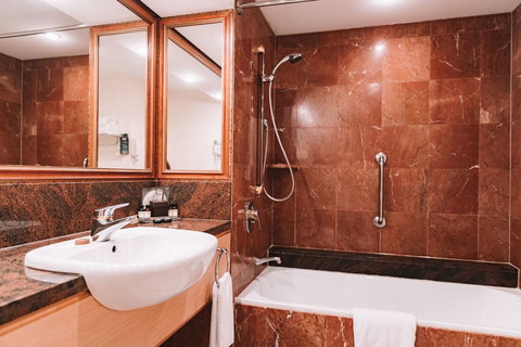 Pullman Cairns International - Accommodation BNB 17