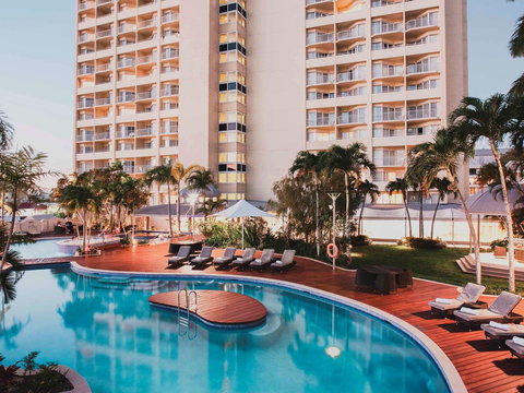 Pullman Cairns International - Accommodation BNB 1
