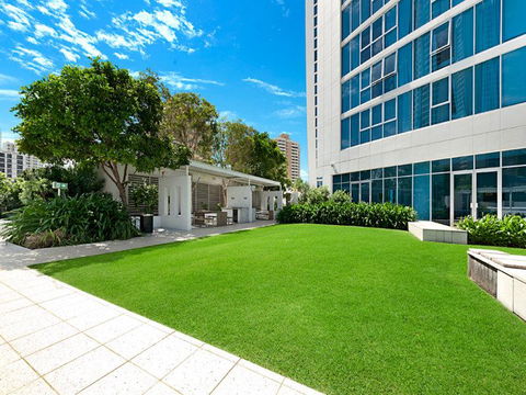 H Star Residences-- Paradise Stayz - Accommodation BNB 24