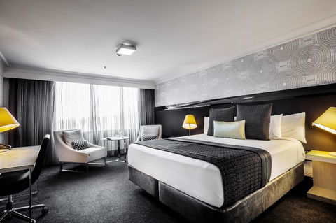 Pullman Brisbane King George Square - Accommodation BNB 3