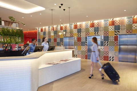 Holiday Inn Express Brisbane Central, An IHG Hotel - Accommodation BNB 12