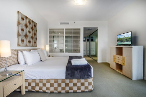 Ultra Broadbeach - Accommodation BNB 37