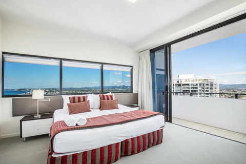 Ultra Broadbeach - Accommodation BNB 16