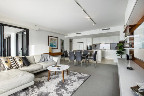 Ultra Broadbeach - Accommodation BNB 12