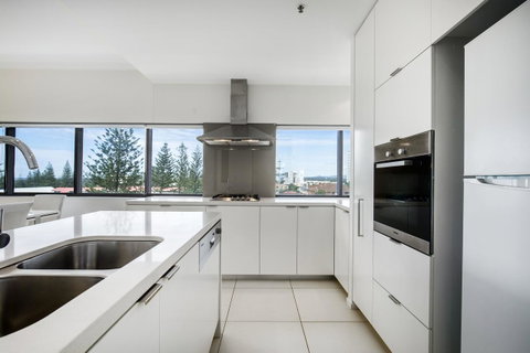 Ultra Broadbeach - Accommodation BNB 8