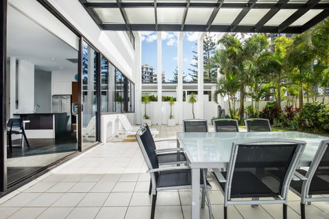 Ultra Broadbeach - Accommodation BNB 26