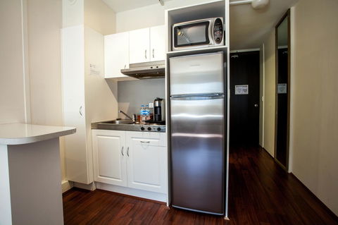 Ridge Apartment Hotel - Accommodation BNB 41