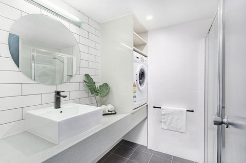 Ridge Apartment Hotel - Accommodation BNB 36