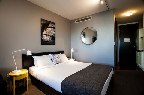 Ridge Apartment Hotel - Accommodation BNB 38